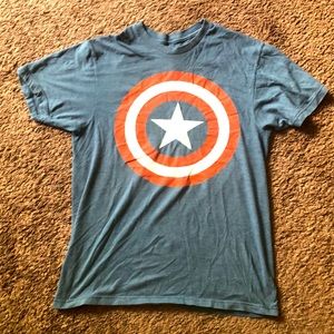 Captain America medium T-shirt